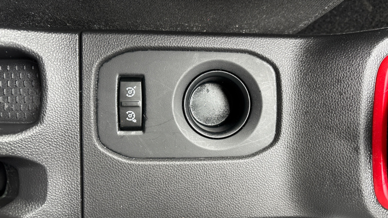 Dacia Duster 1.3 TCe 130 Techroad 5dr Petrol Estate